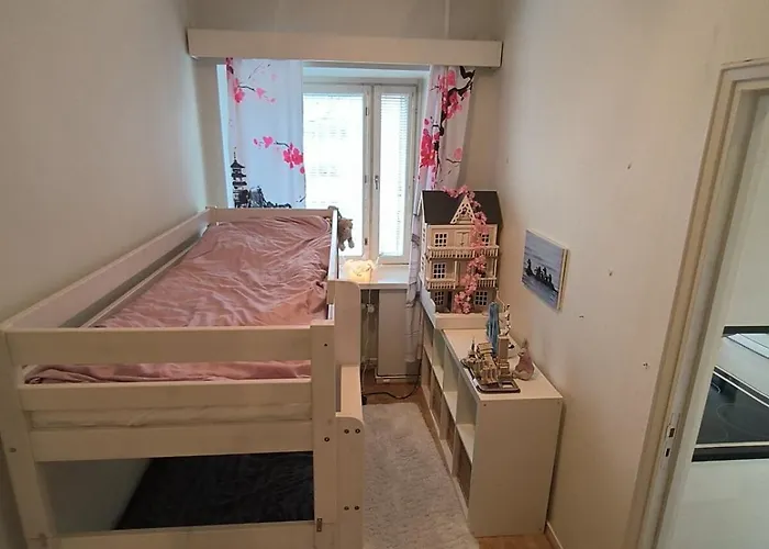 Spacious And Bright For 4 *